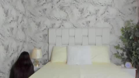 Snapshot of sara_fernandezz chatting on 03/12/25, 08:41 sara online show from 03/12/25, 08:41