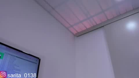 Snapshot of sara_goddess01 chatting on 12/20/24, 09:39 Sara online show from 12/20/24, 09:39