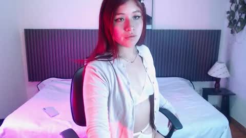 Snapshot of sara_guerreiro chatting on 12/01/25, 02:00 sara_guerreiro online show from 12/01/25, 02:00