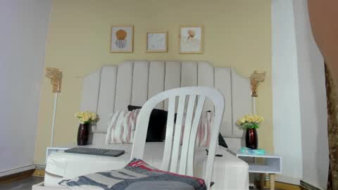 sara_hannks online show from 05/24/26, 03:33