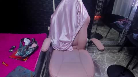 Snapshot of sara_hot_2 chatting on 04/20/26, 12:30 no limits sarah online show from 04/20/26, 12:30