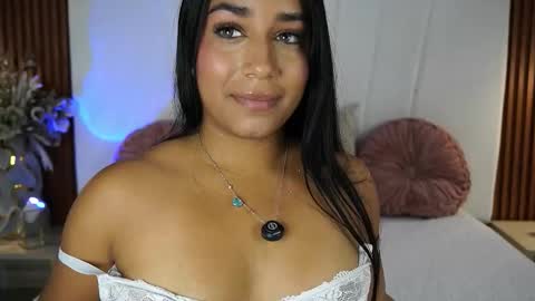  Sara Jones  online show from 01/09/26, 07:37