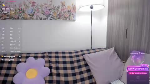 Sara  new account  give me thomb up  Follow me   help me reach 15k followers again   online show from 02/05/26, 10:58