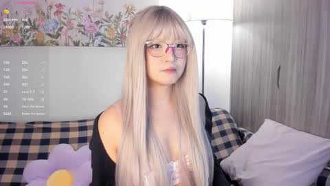 Sara  new account  give me thomb up  Follow me   help me reach 15k followers again   online show from 02/16/26, 10:39