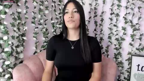 Sara  online show from 10/23/25, 10:08