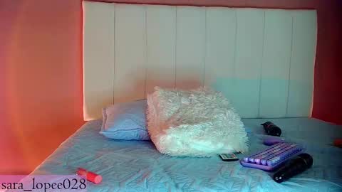 sara_lopee1 online show from 02/23/25, 03:18