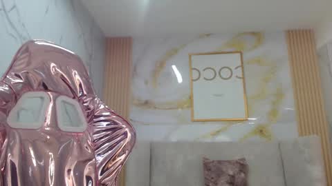 Sara  online show from 09/29/25, 01:27