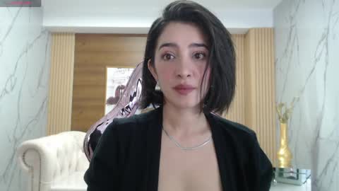 Sara  online show from 04/10/26, 01:49