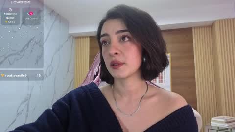 Sara  online show from 05/04/26, 02:02