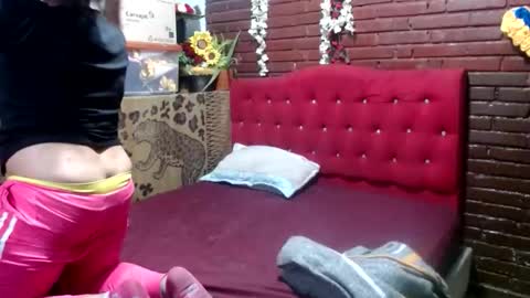 Snapshot of sara_love43 chatting on 04/19/26, 06:46 Sara love online show from 04/19/26, 06:46