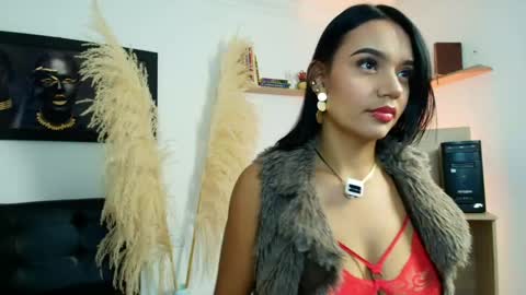 Sarax lux online show from 03/19/26, 12:42