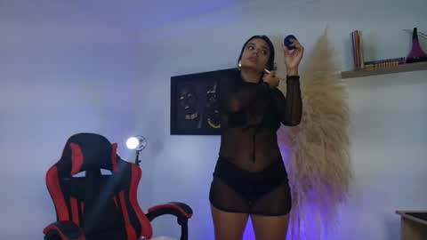 Sarax lux online show from 04/16/26, 11:11