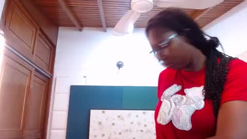 S A R A online show from 11/24/25, 11:21