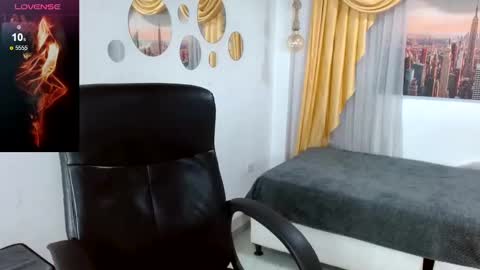 Snapshot of sara_marris0n chatting on 01/07/25, 01:35 Sara online show from 01/07/25, 01:35