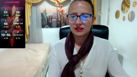 Snapshot of sara_marris0n chatting on 02/11/25, 09:03 Sara online show from 02/11/25, 09:03