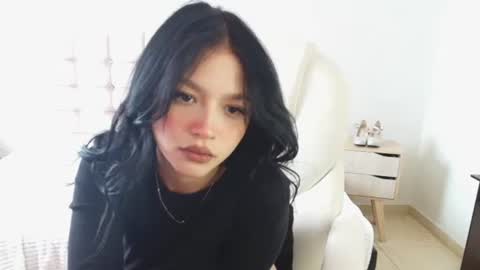 Sara online show from 10/12/25, 01:32