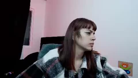 Sara online show from 02/08/25, 02:26