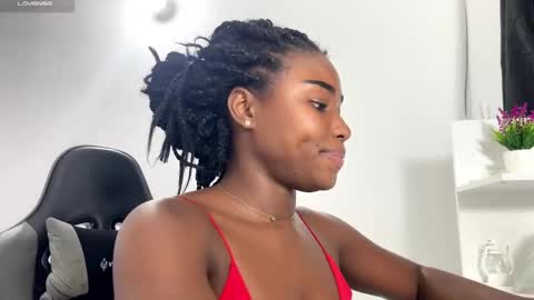 Sara online show from 01/08/25, 01:42