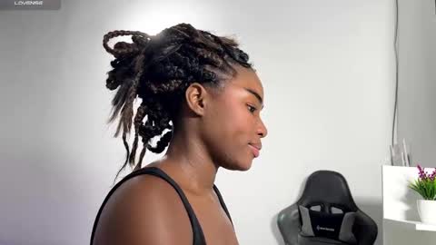 Sara online show from 01/16/25, 03:23