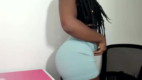 Sara online show from 11/11/25, 07:25