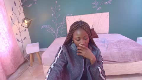 Snapshot of sara_naugty chatting on 02/27/25, 11:52 S A R A online show from 02/27/25, 11:52