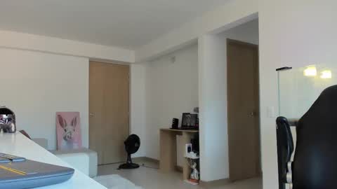 Sara online show from 09/09/25, 09:47