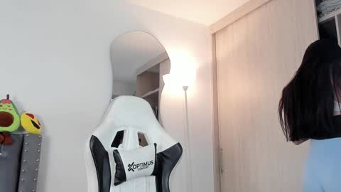 Sara online show from 01/30/25, 05:06