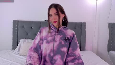 Sara online show from 09/10/25, 02:06