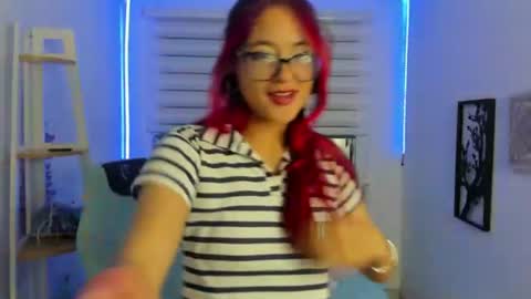 Snapshot of sara_red_x chatting on 06/13/26, 03:59 sara_red_x online show from 06/13/26, 03:59