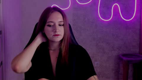 Snapshot of sara_rossse chatting on 09/09/25, 08:41 Sara online show from 09/09/25, 08:41