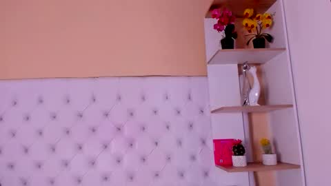 sara_salgado online show from 09/30/25, 11:15