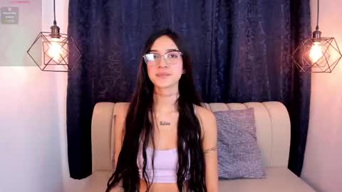 SARA SANTACRUZ online show from 12/17/25, 12:11