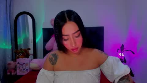 Snapshot of sara_stone03 chatting on 02/08/25, 08:52 sara_stone03 online show from 02/08/25, 08:52