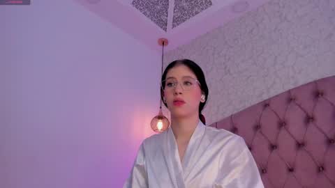 Snapshot of saraa_joness_ chatting on 05/04/26, 06:59 Sara online show from 05/04/26, 06:59