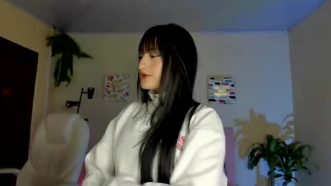 Sarah Ramirez online show from 02/17/25, 02:37