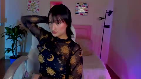 Sarah Ramirez online show from 03/10/25, 07:29