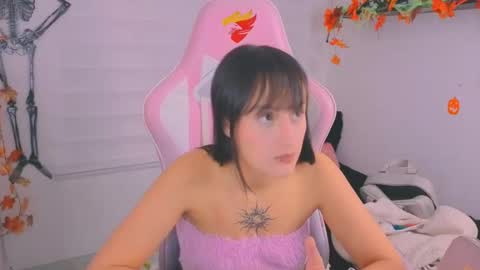 Sarah Ramirez online show from 10/26/25, 11:53