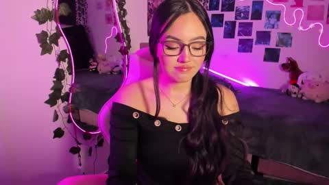          online show from 11/11/25, 07:14