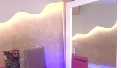 saraaguzman online show from 02/05/26, 01:49