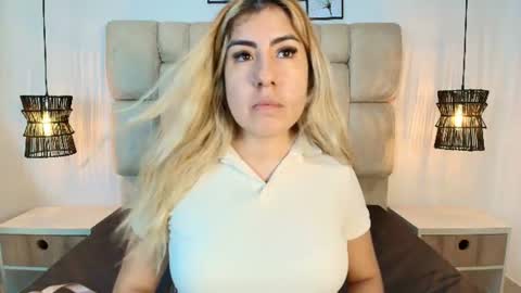 sarablonde_t online show from 06/24/26, 08:41
