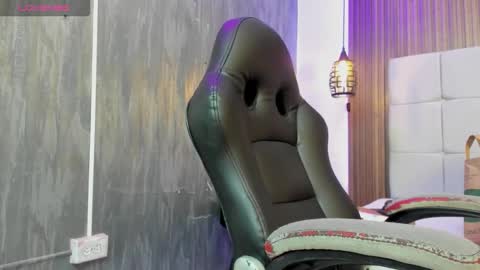   online show from 01/18/26, 11:03