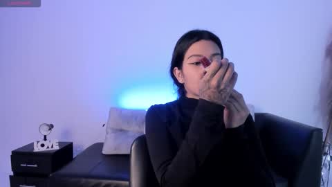 Sara  Everyday From 1430 to 2130 Col Time online show from 10/09/25, 10:46