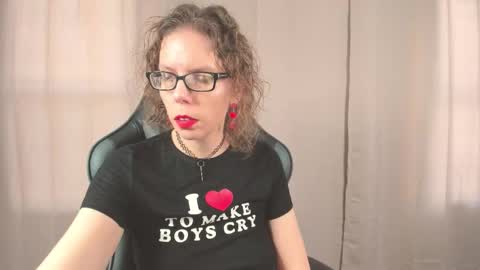 Sara Desire online show from 10/02/25, 12:45