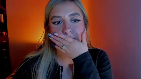 saradiazxxx online show from 03/29/26, 08:25