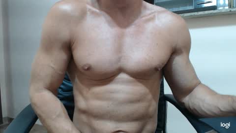 saradorj92 online show from 01/08/25, 05:59