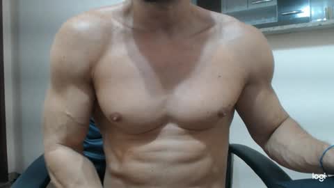 saradorj92 online show from 01/27/25, 08:40