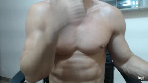 saradorj92 online show from 01/28/25, 07:11