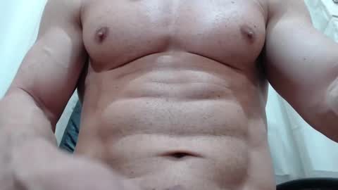 saradorj92 online show from 09/28/25, 04:40