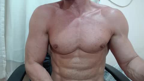 saradorj92 online show from 11/25/25, 04:23