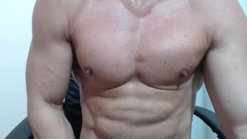 saradorj92 online show from 01/15/26, 12:26